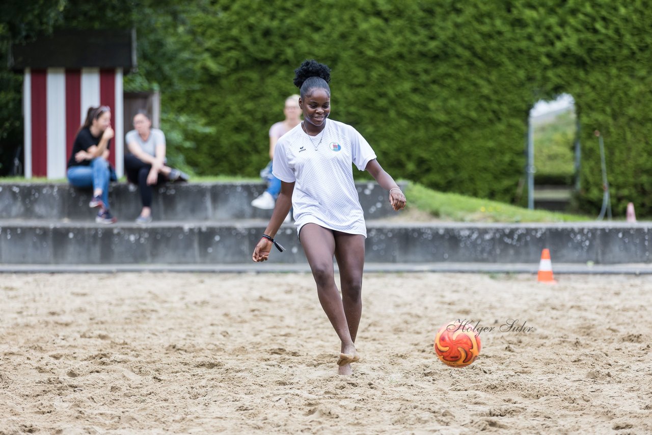 Bild 52 - wBJ/wCJ Beachsoccer Cup